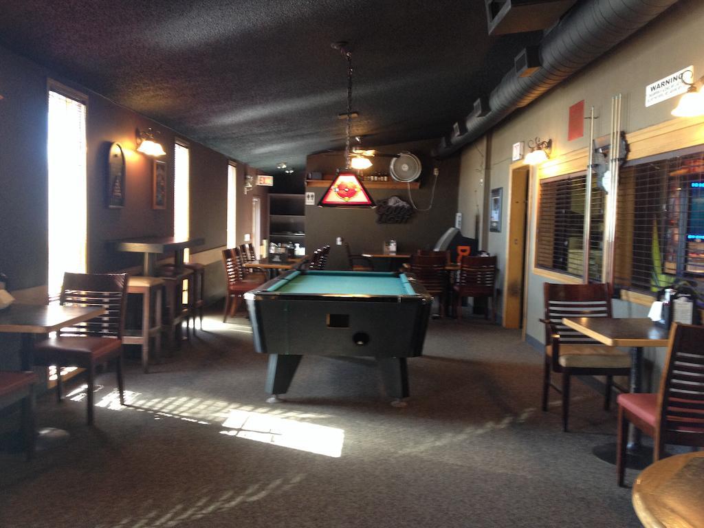 Chubby'S Bar & Motel Belle Plaine Extérieur photo