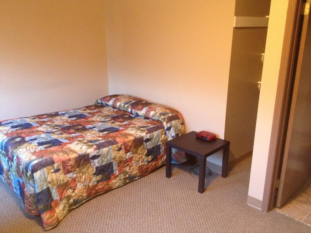 Chubby'S Bar & Motel Belle Plaine Chambre photo
